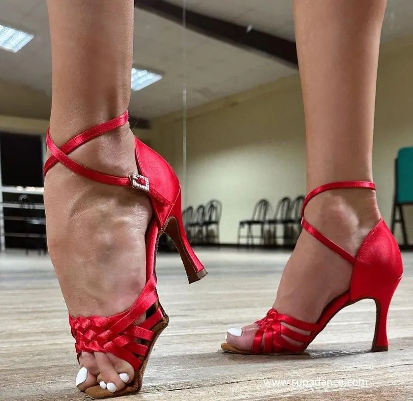 Modell 1178 Red Satin