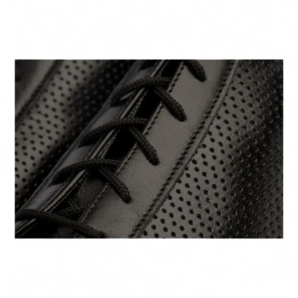 Modell 1224 Black Leather / Perforated