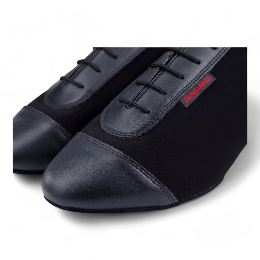 Modell 8505 in Black Leather / Nubuk