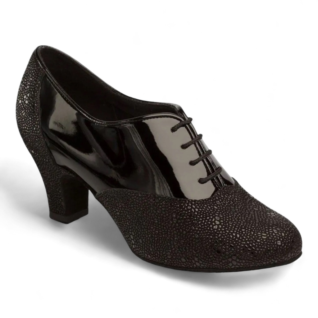 Modèle 1227 Black Stingray / Patent (normal, UK 2,0 (ca, EU 34), non végétalien)